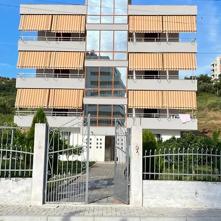 Leonardo's * Durrës